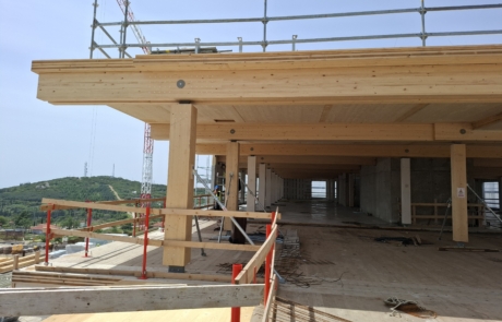 05_cantilevered_timber_floor_edge