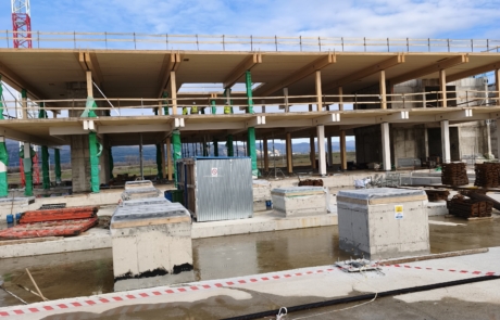 07_timber_frame_on_rc_podium