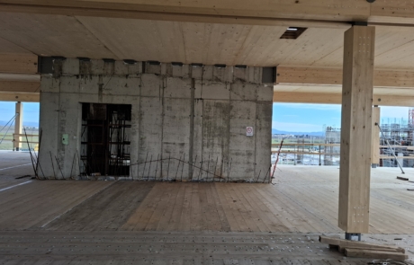 08_clt_deck_glulam_column_at_rc_core