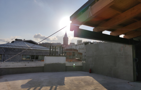 08_rooftop_timber_roof_galata_tower