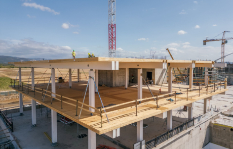 08_timber_frame_erection_aerial