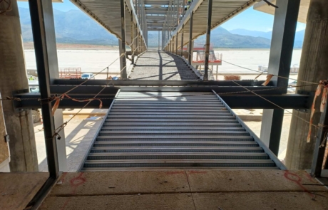 10_boarding_bridge_steelwork